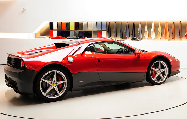 Ferrari SP12 EC là siêu xe thửa riêng của rocker huyền thoại Eric Clapton. Đây là sản phẩm thuộc dự án đặc biệt “One-Off” của Ferrari. SP12 EC được tạo ra trên nền tảng một chiếc 458 Italia và lấy cảm hứng từ những nét tinh tế quyến rũ của chiếc 512 BB mà Eric Clapton đang sở hữu.
