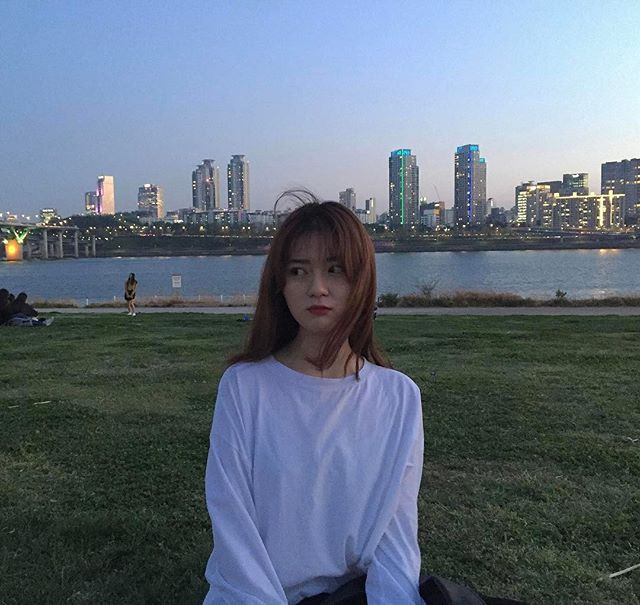 Cùng ngắm cô nàng xinh đẹp vừa qua khiến dân mạng Việt phải xôn xao vì sở hữu nét đẹp cực giống với hot girl đình đám Nguyễn Tú Linh. Ảnh sử dụng trong bài: Instagram nhân vật.