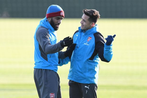 Arsenal sẽ mất ít nhất 4 thành viên quan trong khi mùa giải này kết thúc vì hết hạn hợp đồng là Alexis Sanchez , Mesut Ozil , Jack Wilshere và thủ quân Metersacker.