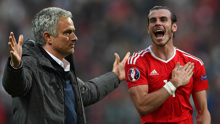 Mourinho mê mẩn Bale: Màn trình diễn của Gareth Bale một lần nữa khiến HLV Mourinho mê mẩn, và quyết giữ anh trong kế hoạch chuyển nhượng tương lai của M.U. Trong trận thắng 3-1 của Real Madrid trước Sociedad, Bale đã ghi bàn sau pha tăng tốc từ sân nhà, đạt vận tốc tối đa lên đến 35 km/h. Ảnh: Marca