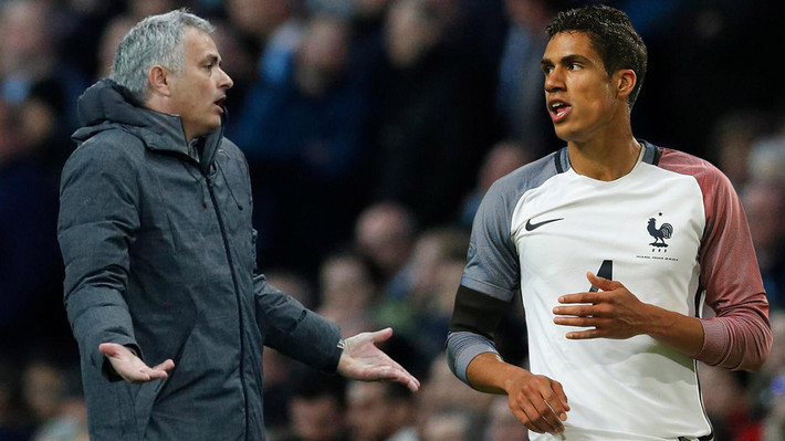 M.U đã trở lại với chiến dịch lôi kéo Raphael Varane, trung vệ của Real Madrid mà HLV Mourinho luôn khao khát sở hữu. Ảnh: Goal