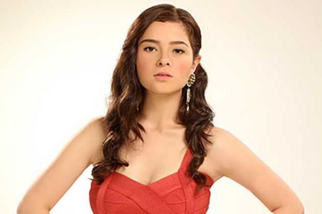 Mới đây, Andi Eigenmann đã được lựa chọn để xuất hiện trên tạp chí đàn ông FHM số mới nhất. Trên tạp chí này, cô khoe hình thể hấp dẫn, nuột nà trong những bộ áo tắm màu sắc tươi sáng, nhẹ nhàng nhưng cũng rất thời thượng. Ảnh trong bài: Instagram nhân vật.