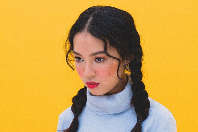 Cùng ngắm nhìn cô gái Sài thành khiến dân mạng hoài niệm với bản cover "Yêu 1985". Ảnh sử dụng trong bài: FBNV.