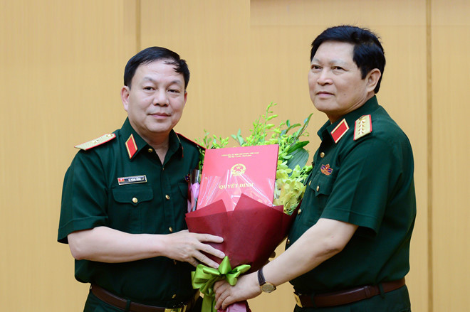 Thiếu tướng Lê Đăng Dũng, người từng gây sốt mạng xã hội với hàng loạt ca khúc đình đám của ca sĩ Sơn Tùng M-TP giữ chức vụ phụ trách Chủ tịch, Tổng giám đốc tập đoàn Tập đoàn Công nghiệp – Viễn thông Quân đội (Viettel) từ ngày 31/7. Ảnh: Zing.