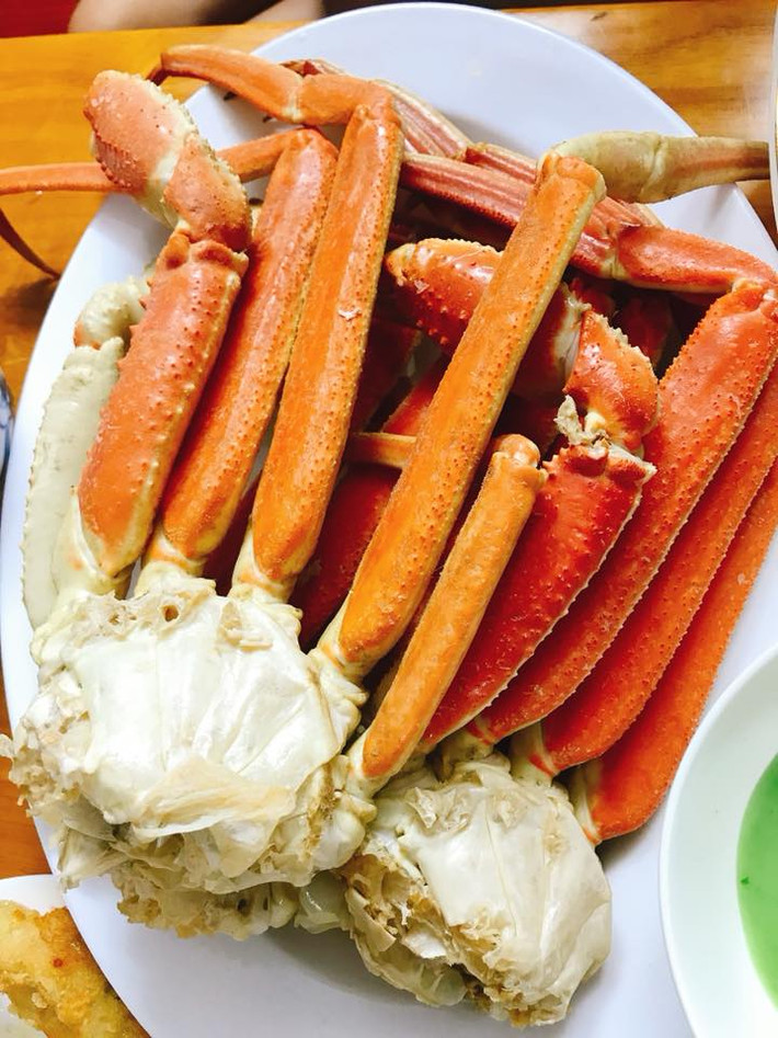 Cùng với cua Hoàng đế, cua tuyết là mặt hàng cua nhập khẩu được ưa chuộng ở Việt Nam. Ảnh: FB Ngoc Han - Hang xách tay các nước.