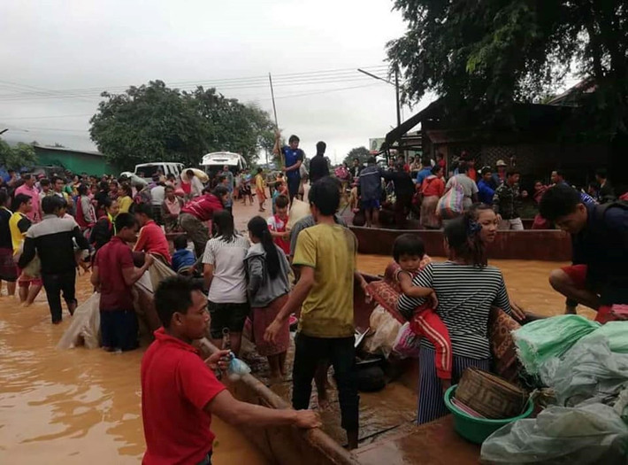 Sự cố vỡ đập thủy điện tại Lào (tỉnh Attapeu, Đông Nam Lào) đã khiến hàng trăm người thiệt mạng và mất tích. Ảnh: Zing.