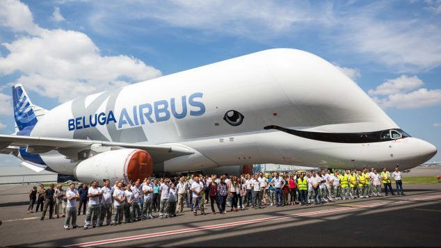 Chiếc BelugaXL đáp xuống sân bay Toulouse-Blagnac (Pháp) lúc 2:41 chiều (giờ địa phương) sau chuyến bay bốn giờ, 11 phút. Ảnh: FOX6Now.
