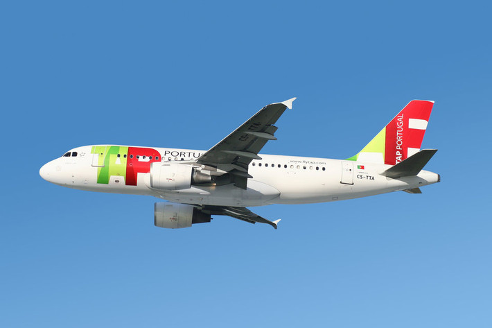 TAP là hãng hàng không quốc gia Bồ Đào Nha, có trụ sở tại sân bay Lisbon.