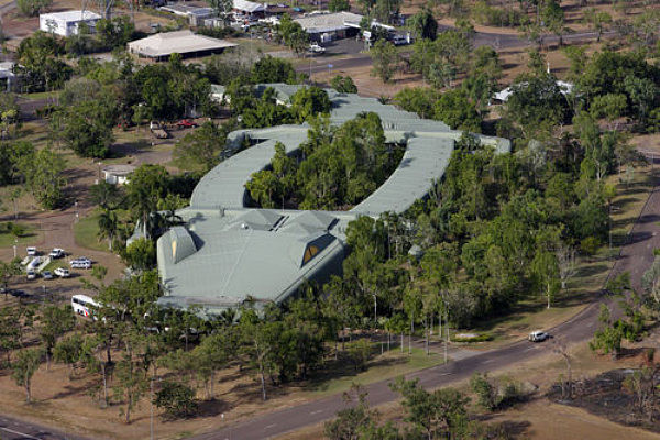 Tòa nhà hình cá sấu trong công viên quốc gia Kakadu, Australia.