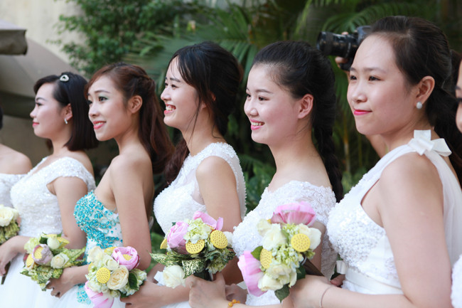 Đây còn là cơ hội để các cặp đôi sắp cưới lưu lại những kỷ niệm quý giá khi đã cùng nhau vượt qua một chặng đường đầy thử thách.