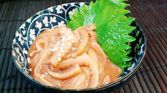 Đặc sản này bốc mùi khủng khiếp đến mức không phải ai cũng đủ can đảm thưởng thức.