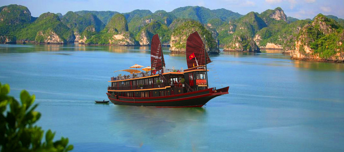 Chùm tour du lịch miền Bắc: Hà Nội – Yên Tử – Hạ Long – Lào Cai – Sapa – Bản Tả Van – Hàm Rồng (khởi hành ngày 29/8 và 2/9) có giá 7 triệu đồng/người.