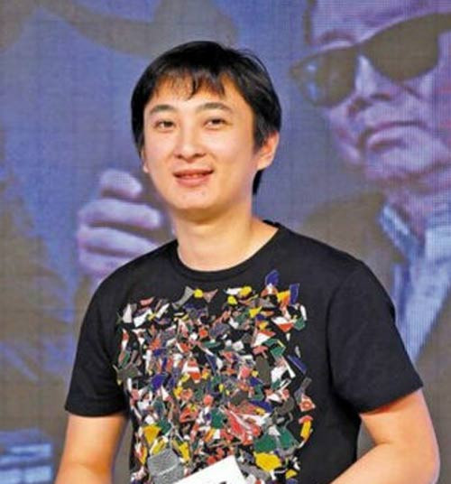 Vương Tư Thông còn thành lập một công ty, làm ăn phát đạt và thu về lợi nhuận cực lớn. Tính đến năm 2015, Vương Tư Thông sở hữu khối tài sản hơn 4 tỷ nhân dân tệ (hơn 14.000 tỷ đồng). Đáng chú ý, phần lớn tài sản của Vương Tư Thông là do anh tự làm ra. Ảnh: Xinhuanet.