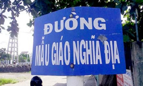 Một tấm biển đề tên đường phố độc đáo... khó có thể quên.