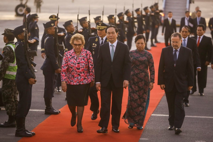 Chủ tịch nước Trần Đại Quang và Phu nhân tới Peru dự APEC. (Nguồn: Vụ thông tin báo chí)