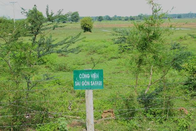 Số tiền đền bù mà chính quyền địa phương đã chi trả bồi thường 684/705 hộ, với số tiền 560/619 tỷ đồng. Quá trình bồi thường phát sinh nhiều vấn đề mà theo người dân là không công bằng nên còn nhiều hộ tiếp tục khiếu nại cũng là một trong những nguyên nhân khiến dự án vẫn án binh bất động suốt hơn chục năm qua.