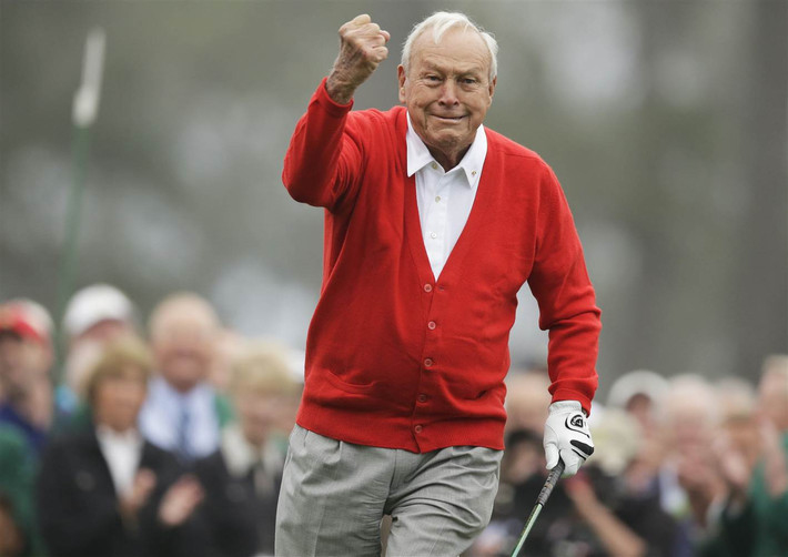 Sở hữu khối tàn sản 700 triệu USD, Arnold Palmer không kém cạnh Tiger Wood trong danh sách những golf thủ giàu nhất mọi thời đại. Tay golf chuyên nghiệp người Mỹ đã giành một số giải PGA Tours, cũng như 4 lần giành Masters Tournament, và nhiều giải lớn khác, là biểu tượng thể thao mà tất cả các vận động viên mong muốn trở thành.