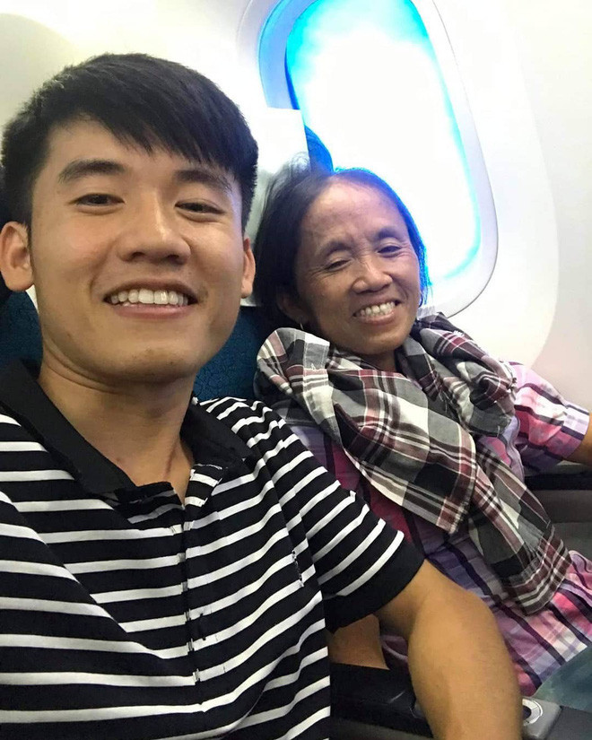 Tuy nhiên, số liệu mà SocialBlade đưa ra là độc lập, và chỉ mang tính chất ước tính doanh thu chứ không phải là con số chính xác. Bởi số tiền YouTube trả cho một kênh phụ thuộc vào rất nhiều yếu tố như người xem ở các quốc gia hay quảng cáo,...