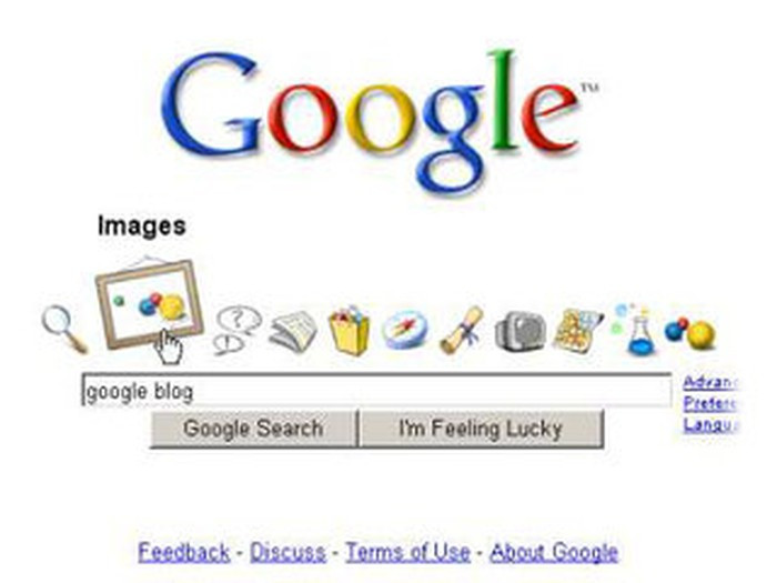 Một trong những sản phẩm thất bại thảm hại của Google chỉ có vòng đời một ngày là Google X. Đây là một giao diện thay thế Google Search, cho phép người dùng tìm kiếm dựa trên các danh mục như Groups, Local hay Images.