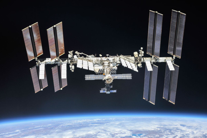 Ngày 23/9, trong cuộc họp với Quốc hội Mỹ, Giám đốc Cơ quan hàng không vũ trụ Mỹ (NASA) bày tỏ lo ngại rằng nước này cần duy trì hiện diện trên quỹ đạo Trái Đất sau khi sau khi Trạm vũ trụ quốc tế ngừng hoạt động, để Trung Quốc không giành được lợi thế chiến lược.