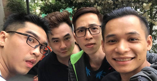 Nhắc đến những hội bạn thân quyền lực nhất làng game Việt, ai nấy đều nhớ ngay đến ''Tứ hoàng streamer'', hội tụ 4 nhân vật có tầm ảnh hưởng nhất giới stream: ViruSs, PewPew, Độ Mixi và Xemesis.