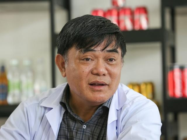 Giai đoạn đầu, tổ hợp của ông làm nhiều nghề từ nước đá, sản xuất nước ngọt, đóng bia cho đến làm nút chai cho nhà máy rượu... Ảnh: Dân Việt