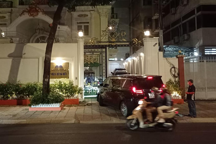 Trước khi bị bắt, bà Nguyễn Phương Hằng sống tại căn biệt thự nằm ngay vị trí đắc địa ở trung tâm TP HCM với tổng diện tích sàn 2400 m2. Ảnh: Tiền phong