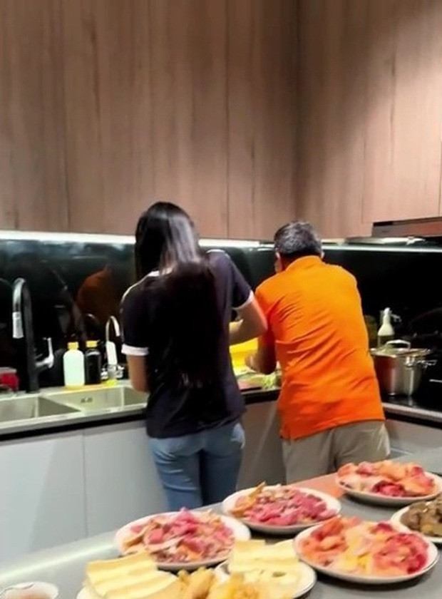 Khu vực bếp tiện nghi.