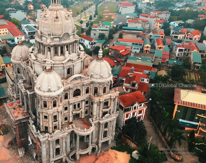Cũng theo đơn vị thiết kế này, tổng mức đầu tư cho tòa lâu đài lên đến hàng nghìn tỷ đồng. Ảnh: FB Lâu đài Hải Linh Việt Trì Phú Thọ