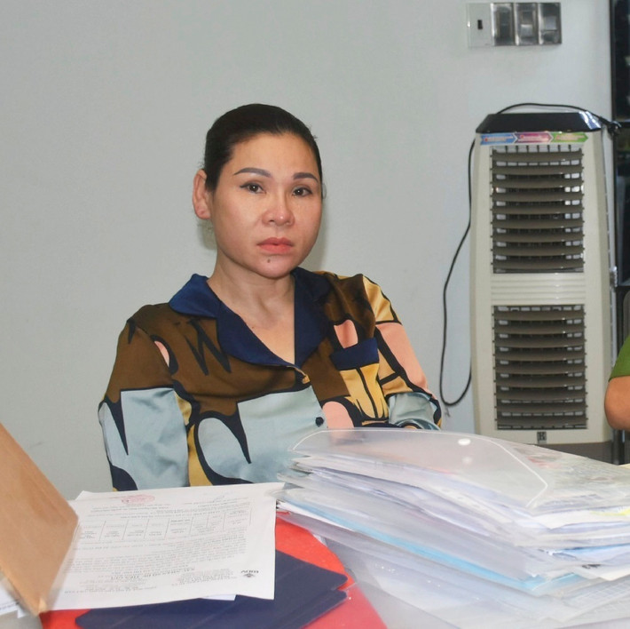 Quá trình điều tra cho thấy, từ năm 2018 đến trước khi bị bắt, Lâm Thị Thu Trà cho 8 cá nhân vay hơn 921 tỷ đồng. Những người cho vay đã trả được cho Trà gần 794 tỷ đồng và tổng số tiền lãi hơn 86 tỷ đồng. Ảnh: Vietnamnet