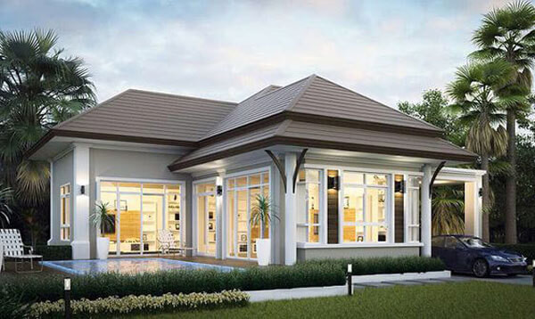 Biệt thự phong cách Châu Âu sang trọng với những mảng kính đón ánh sáng từ ngoài vào. Ảnh: Handymandecor.