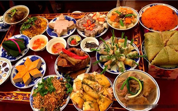 Mâm cỗ chay trên 1 triệu đồng sẽ có những món cao cao cấp như tôm chay nướng, bò chay xào lúc lắc, cá thu chay sốt...Ảnh: Baophunu.