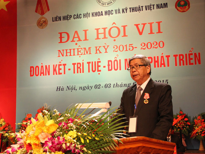 GS.TSKH Đặng Vũ Minh, Chủ tịch LHH Việt Nam phát biểu tại Đại hội.