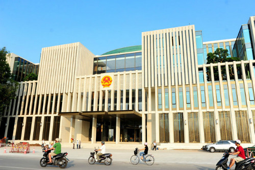 Hàng loạt công trình trọng yếu hoàn thành. Năm 2014, hàng loạt công trình quan trọng của Việt Nam đã hoàn thành như tòa nhà Quốc hội, cầu Nhật Tân, cao tốc Nội Bài - Lào Cai, công trình tuyến cáp điện ngầm xuyên biển dài nhất Đông Nam Á, đường cao tốc TP HCM - Long Thành - Dầu Giây...