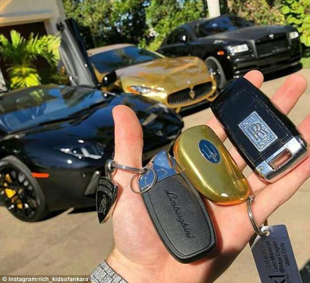 Chàng thanh niên này có thể chọn một trong 3 chiếc xe Lamborghini, Rolls Royce hay Maserati.