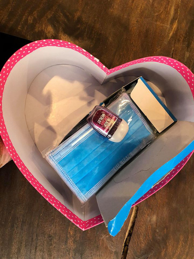 Món quà Valentine độc đáo mà Ưng Hoàng Phúc tặng vợ với tiêu chí "sức khỏe là trên hết".