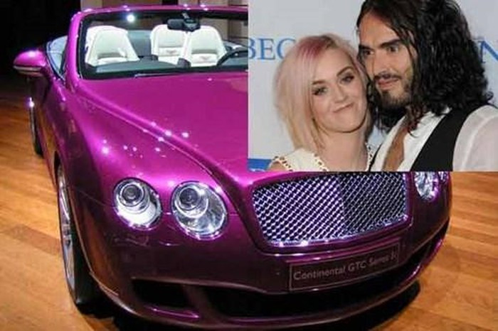 Cô nàng Katy Perry đã mua tặng cho chồng một chiếc xe Bentley Brookland đắt tiền màu tím giống hoa tử đinh hương khiến nhiều người choáng váng. Nguồn ảnh: Getty Image, Chinadaily. Video: Du thuyền 300 triệu USD của tỷ phú Nga. Nguồn: VTC14.