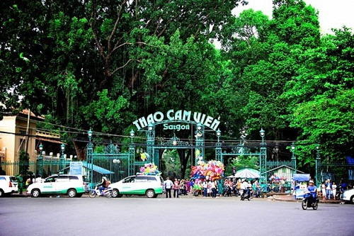 Ngày 30/11, thông tin trên báo Tuổi Trẻ cho biết, UBND TP HCM vừa có quyết định duyệt đồ án điều chỉnh quy hoạch chi tiết xây dựng (tỷ lệ 1/500) Thảo Cầm Viên Sài Gòn (P.Bến Nghé, Q.1). Theo đồ án được duyệt, một bãi xe ngầm tại trục đường Nguyễn Thị Minh Khai và đường Nguyễn Bỉnh Khiêm sẽ được xây dựng, phục vụ khoảng 3.000 xe máy và 100 xe hơi.