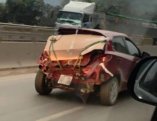 Cốp xe kiểu mới...