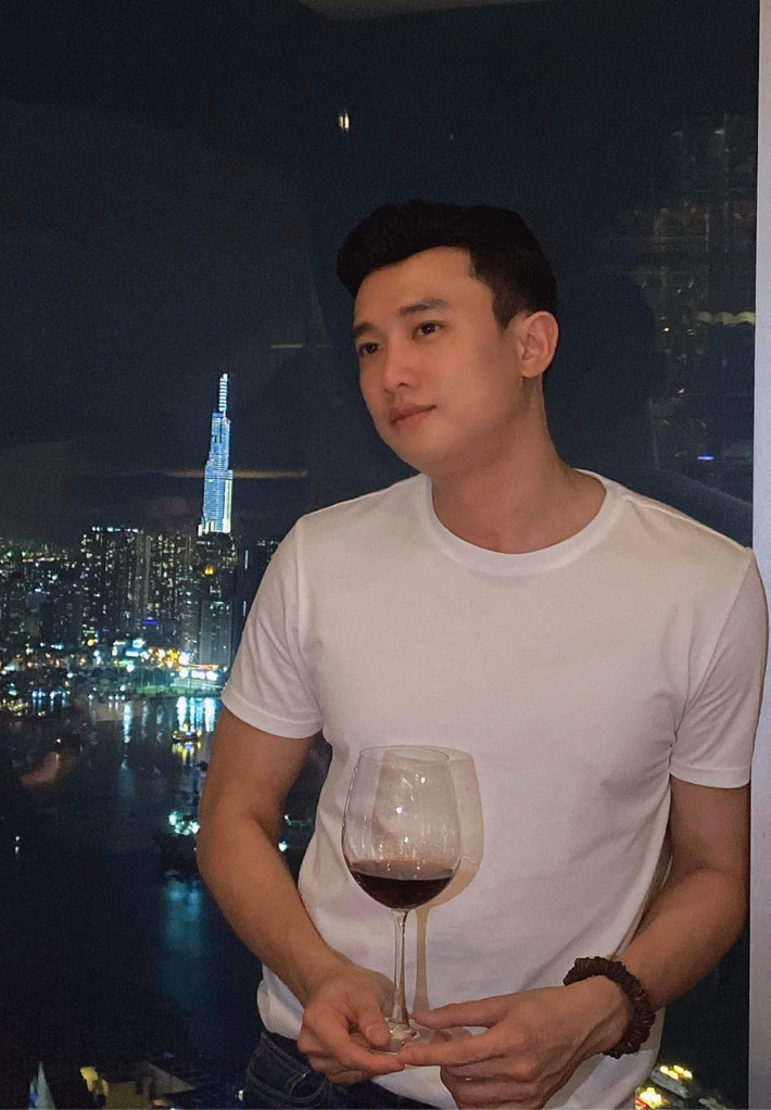 Ngoài diễn xuất, Quốc Trường còn thành công trong lĩnh vực kinh doanh. Nhờ đó, nam diễn viên sở hữu khối tài sản "không phải dạng vừa".