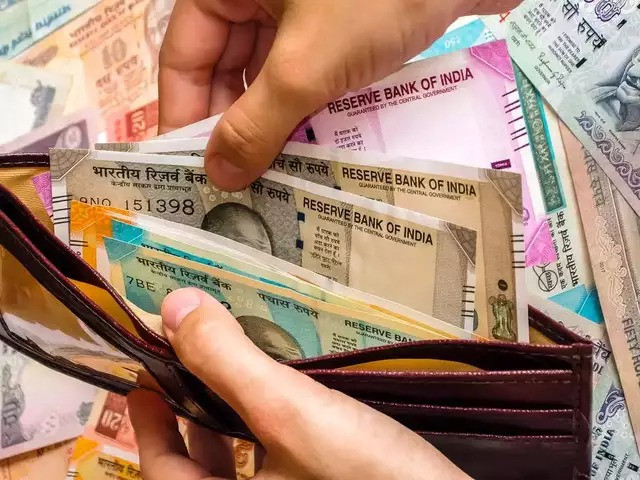 Theo Michael Kay, chủ tịch công ty dịch vụ tài chính Financial Life Focus, đa số người giàu không dành thời gian và tiền bạc để cố ý gây ấn tượng với người khác. Với họ, tiêu tiền để gây ấn tượng với người khác là sự lãng phí. Ảnh minh hoạ