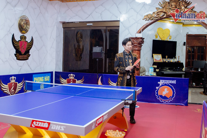 Trong đó, danh ca Ngọc Sơn sở hữu căn biệt thự Thiên Niên Kỷ được định giá 400 tỷ đồng (Sương Nguyệt Ánh, Quận 1, TP HCM). Biệt thự được nam ca sĩ quyên tặng cho từ đường dòng họ. Ảnh: Vietnamnet
