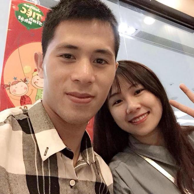 Cùng xem thêm những hình ảnh vô cùng tình tứ của Đình Trọng và bạn gái.