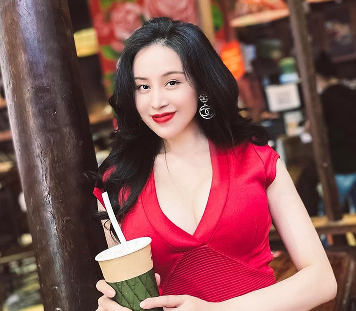 Tuy nhiên, cũng có nhiều người ái ngại khi cho rằng người đẹp xứ Nghệ chỉ nói vui, vì “xinh như em thiếu gì người yêu”.