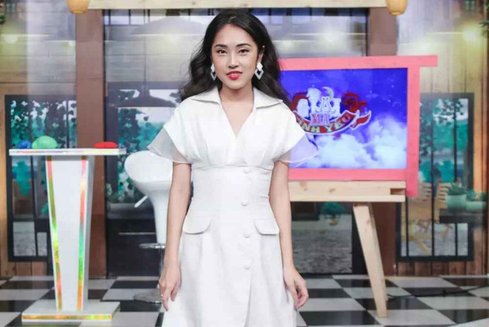 Ngoài được biết đến là hot girl nổi tiếng trên mạng khi sở hữu nụ cười tươi tắn và gương mặt dễ thương, Misoa Kim Anh còn là người khá "đa di năng".