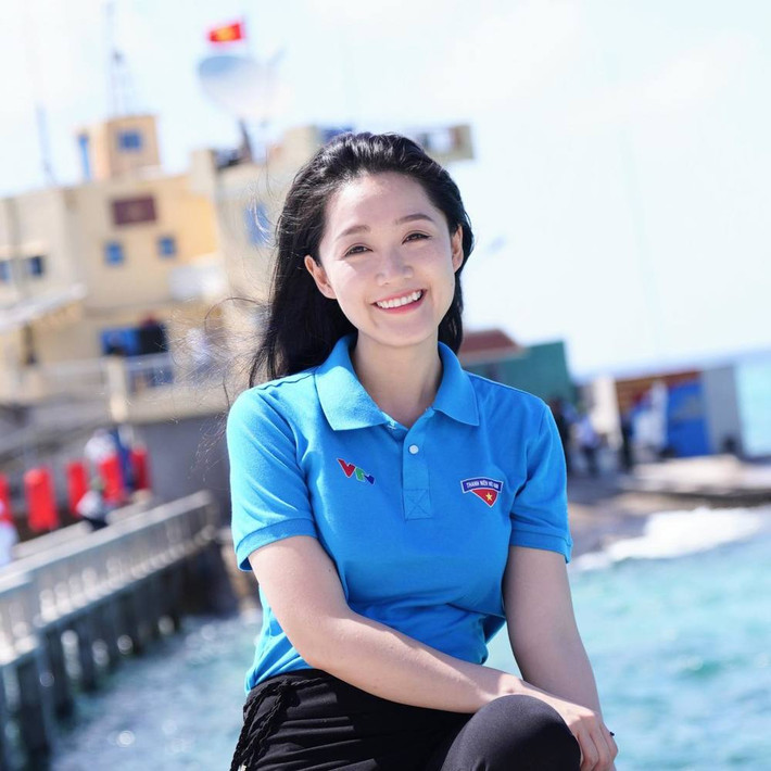 Đến hiện tại, Thu Hà có cuộc sống hạnh phúc, viên mãn bên chồng và hết lòng với công việc truyền hình.