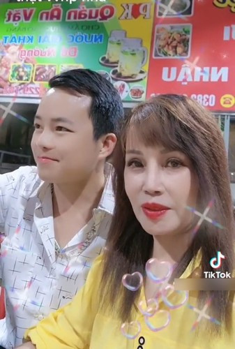 Năm 2020, hiện tượng mạng họ Lê lại gây chú ý khi cùng chồng trẻ lặn lội từ Cao Bằng xuống Hà Nội thực hiện "dao kéo" căng da mặt.