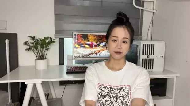 Vlogger An Nguy sở hữu gương mặt xinh xắn, ưa nhìn cũng như cách lập luận sắc bén và nhận về nhiều sự yêu quý từ dân mạng.