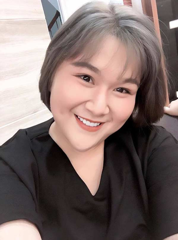 Tại Trung Quốc, ngoài thời gian dành cho công việc, bán hàng, "hot girl trăm ký" chăm chỉ chạy bộ. Nhờ vậy, cơ thể của cô nàng khỏe khoắn và săn chắc hơn.