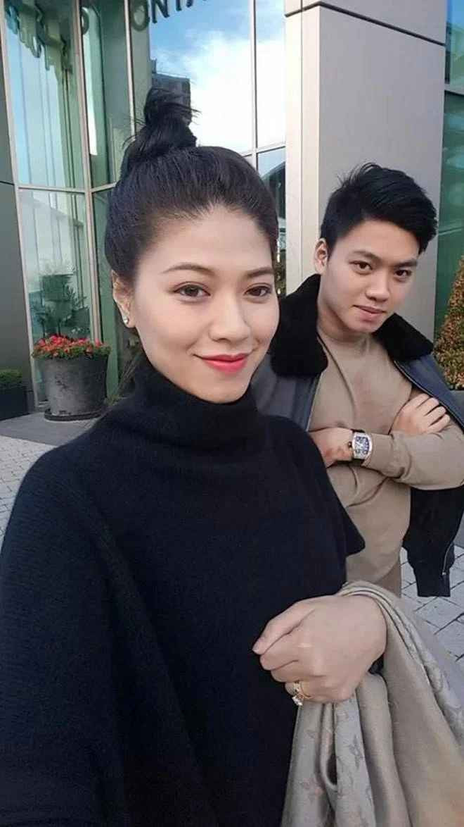 Một số thương hiệu đang có trong tay Bảo Hưng có thể kể đến như: đồng hồ Richard Mille có giá khoảng 3 tỷ đồng, đồng hồ World Time Moon có giá hơn 1 tỷ đồng...